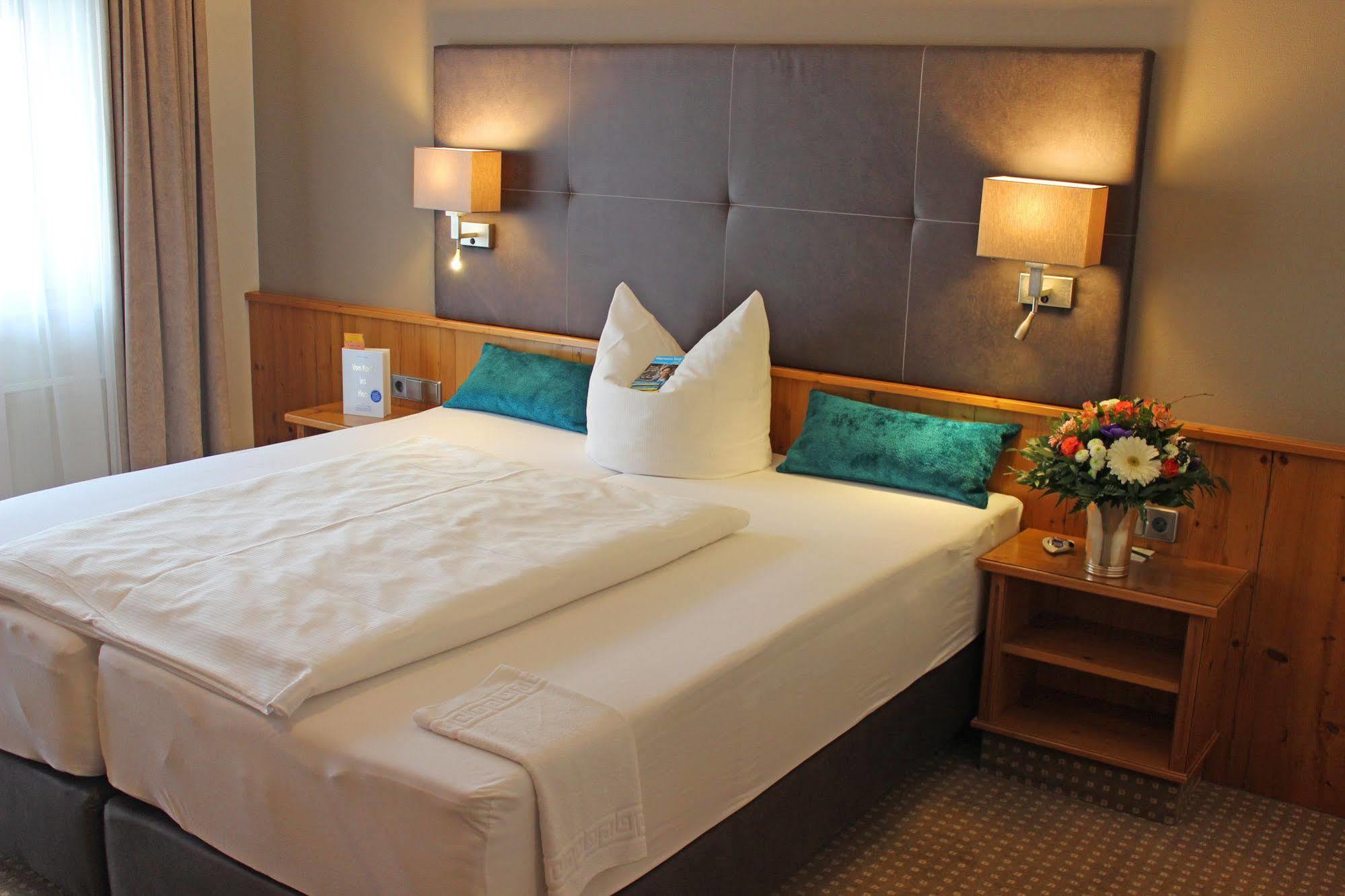 Hotel Landhaus Feckl Ehningen 외부 사진